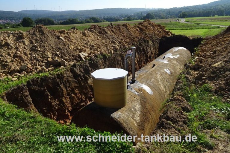 Erdtank im Boden in einer Grube, 50000 Liter Löschwasserbehälter